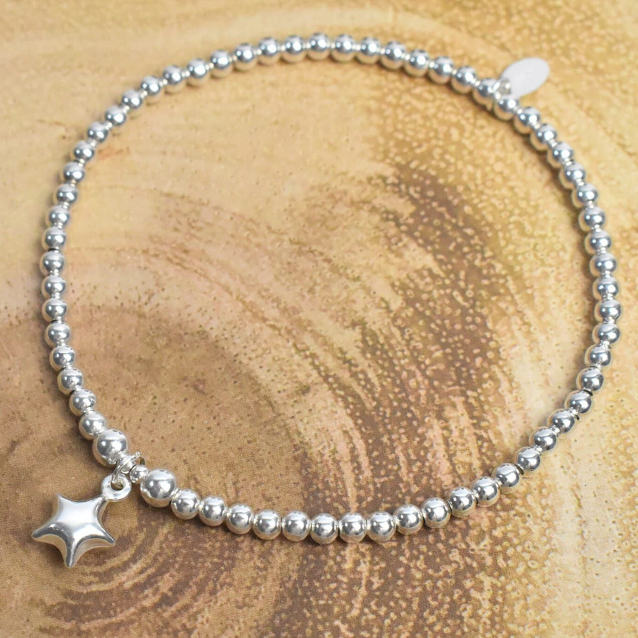 Stretch Bracelet with Charm Star - Nova Keepsakes 