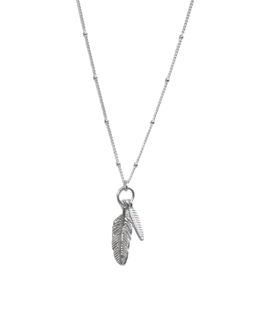 Double feather necklace at Perfect Nova